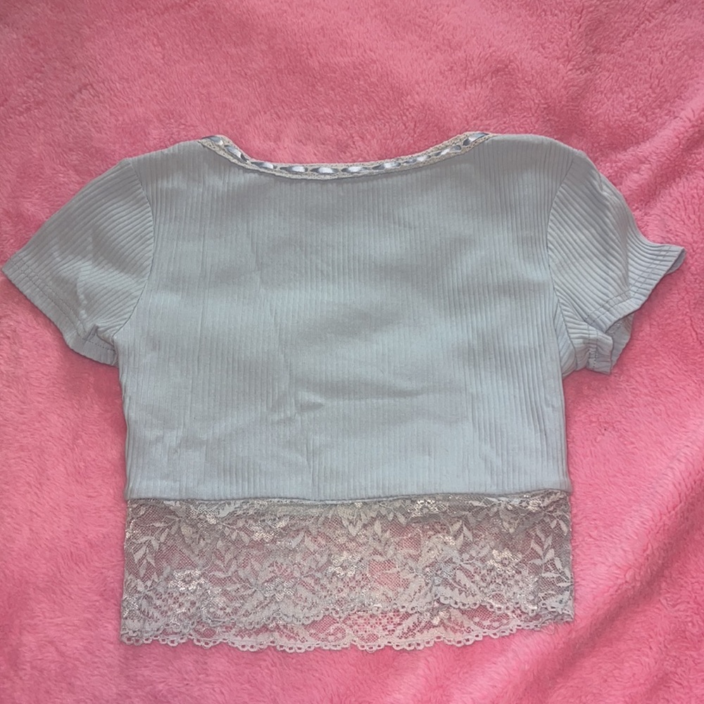 Tiger Mist Viola Top, Baby Blue (XS) & White (S) Lace Crop - Picture 6 of 8